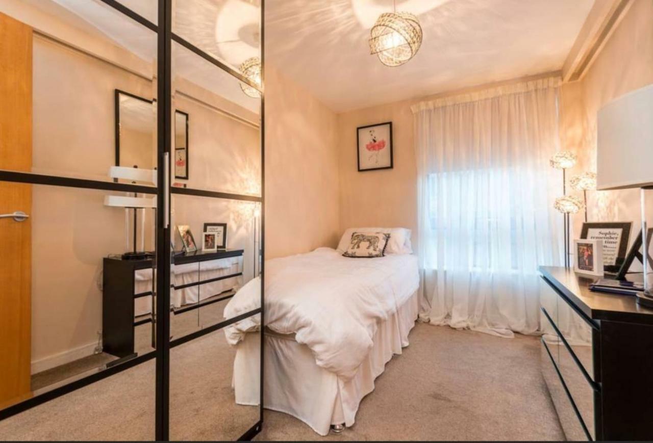 Flat 6, First Floor, Manhattan Place - Centre Appartamento *